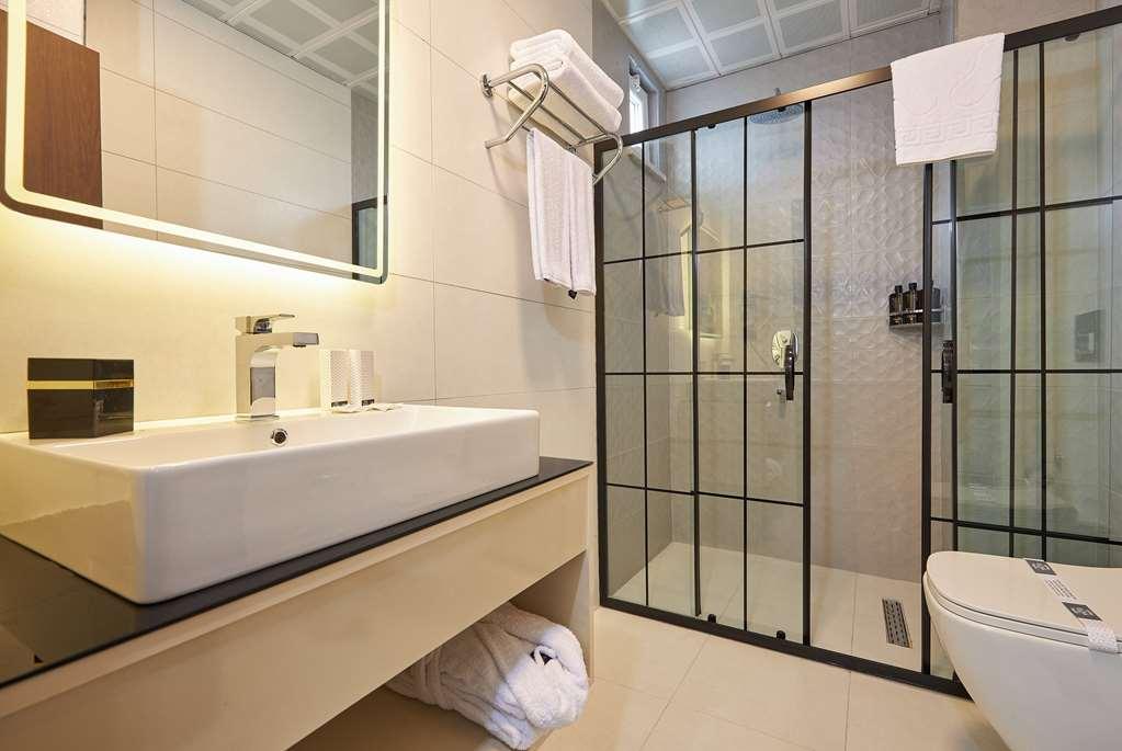 Operla Airport Hotels, Tm Isztambul Szoba fotó