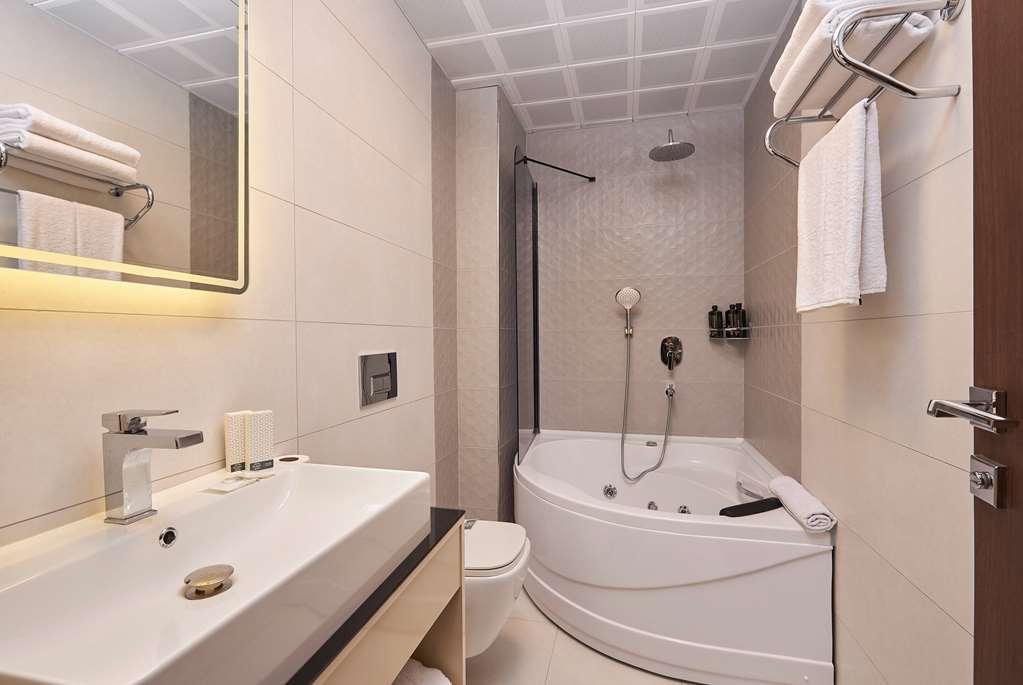 Operla Airport Hotels, Tm Isztambul Szoba fotó