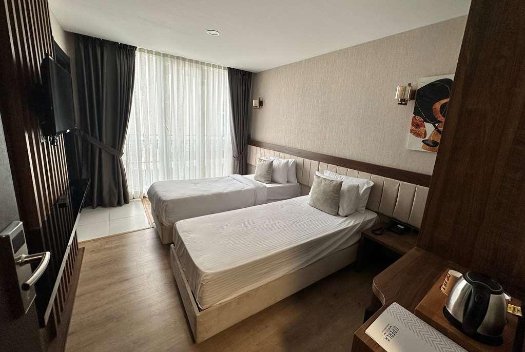 Operla Airport Hotels, Tm Isztambul Szoba fotó