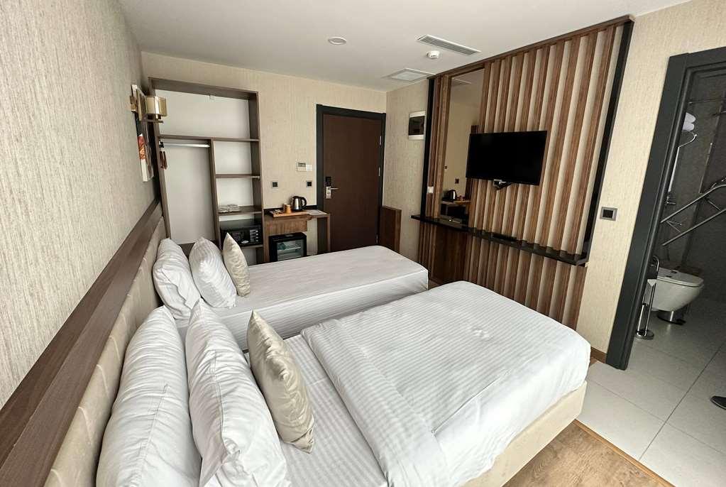 Operla Airport Hotels, Tm Isztambul Szoba fotó