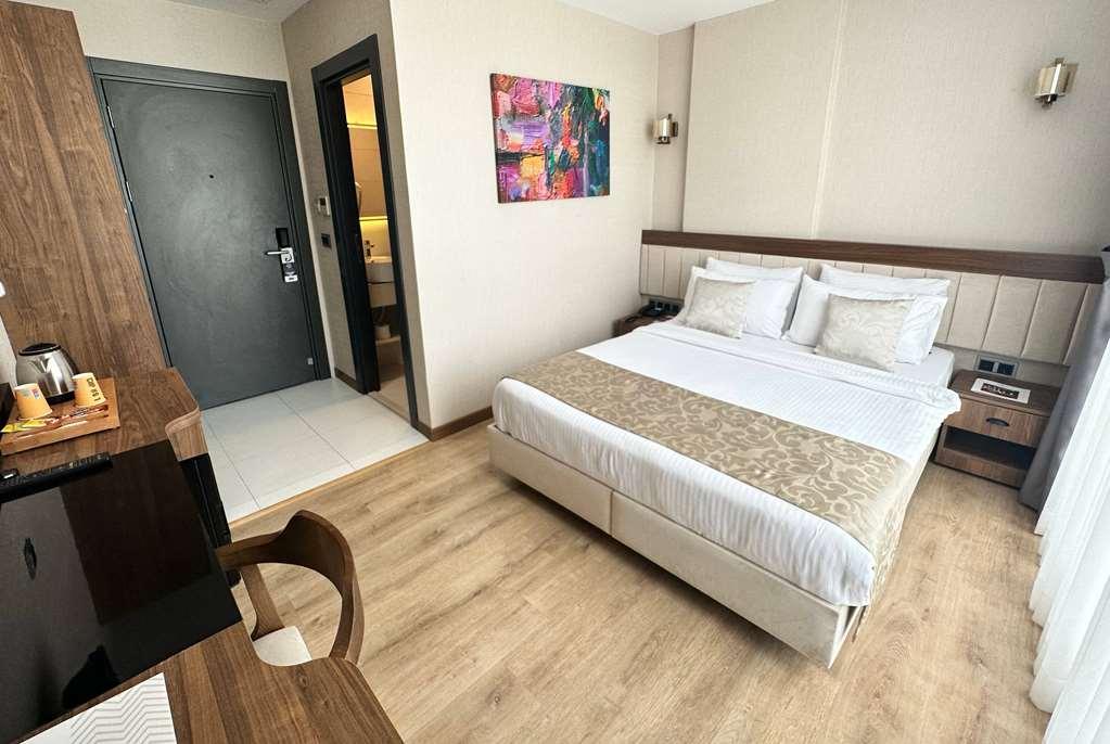Operla Airport Hotels, Tm Isztambul Szoba fotó