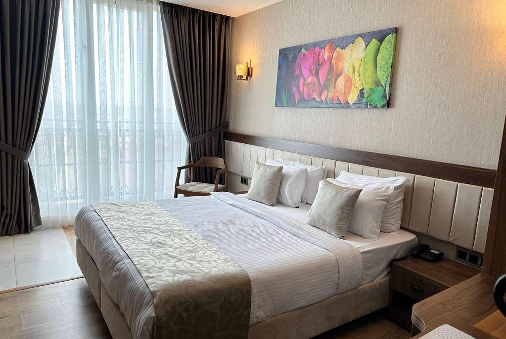 Operla Airport Hotels, Tm Isztambul Szoba fotó