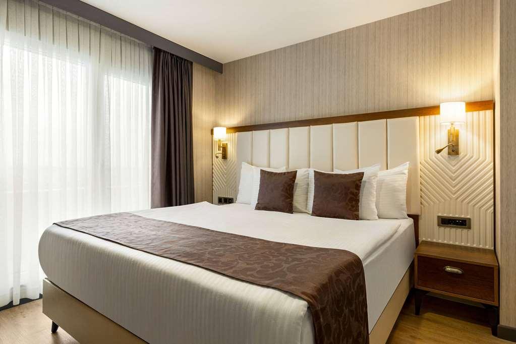 Operla Airport Hotels, Tm Isztambul Szoba fotó