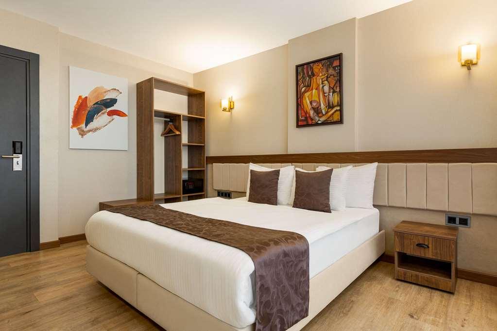 Operla Airport Hotels, Tm Isztambul Szoba fotó