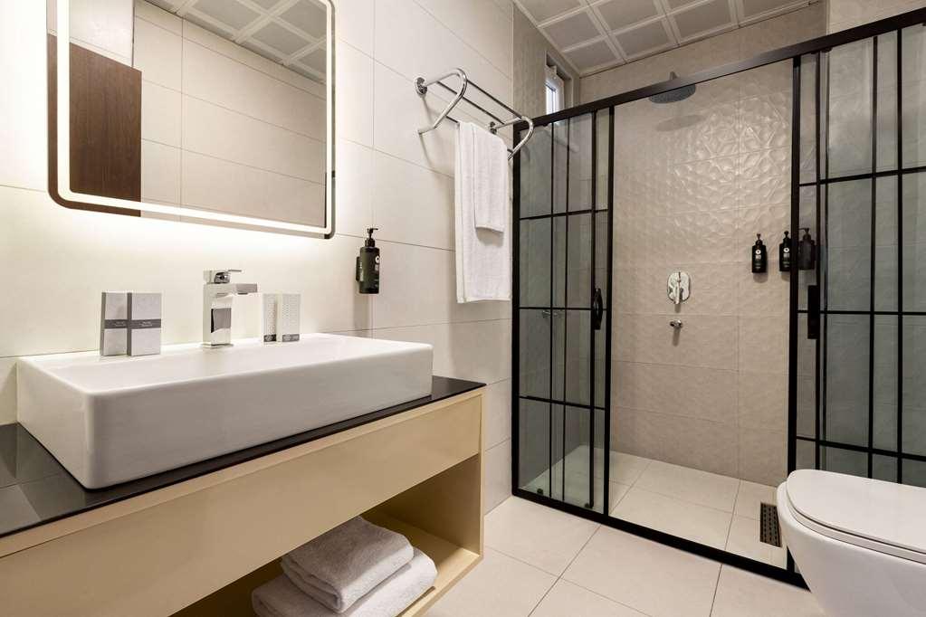 Operla Airport Hotels, Tm Isztambul Szoba fotó