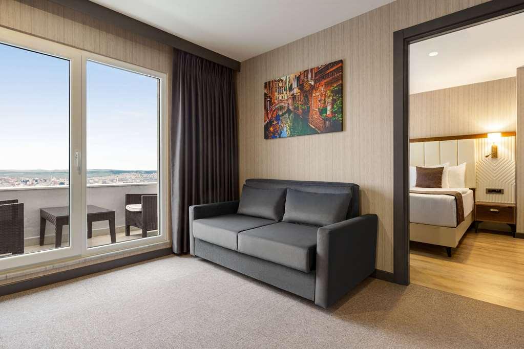 Operla Airport Hotels, Tm Isztambul Szoba fotó